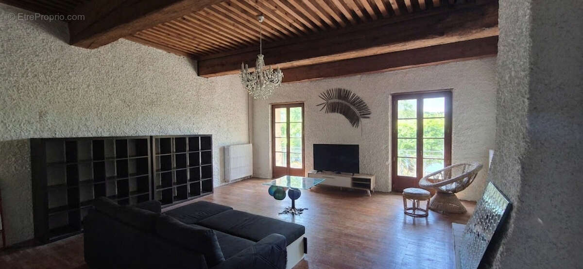 Maison à CONDRIEU