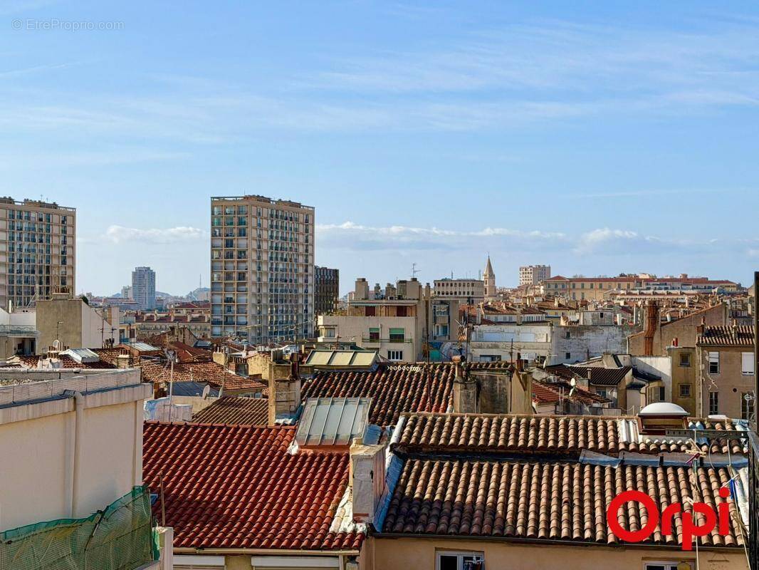 Appartement à MARSEILLE-1E