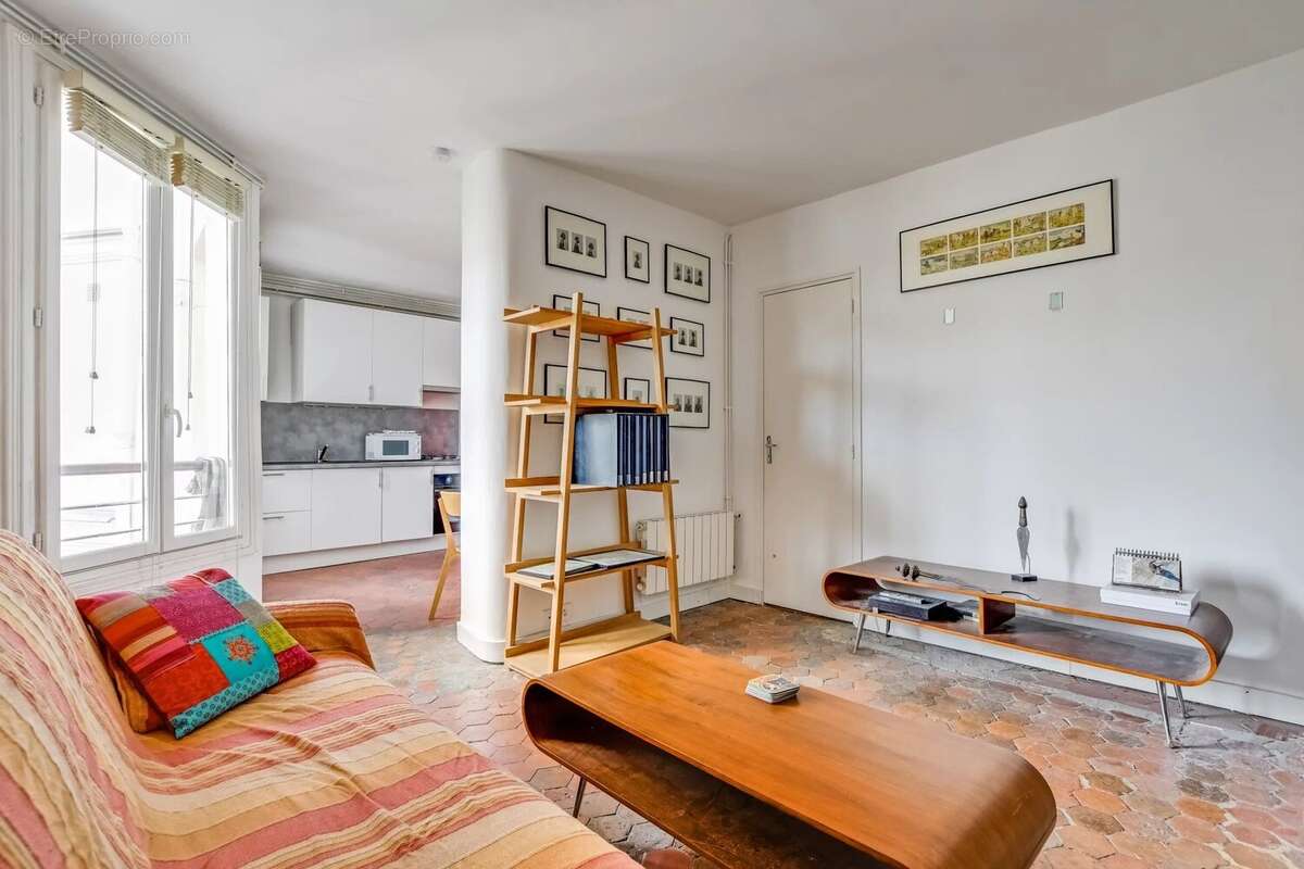 Appartement à PARIS-3E
