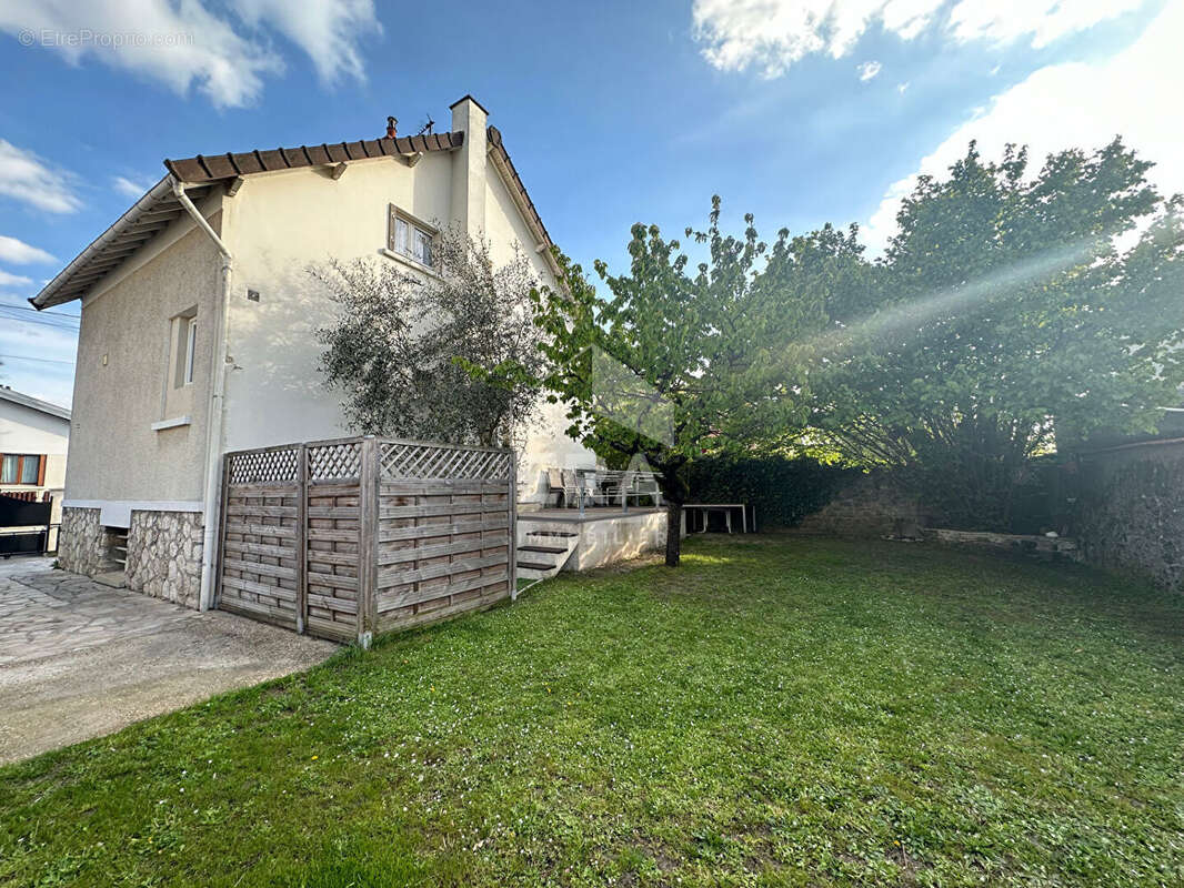 Maison à CONFLANS-SAINTE-HONORINE