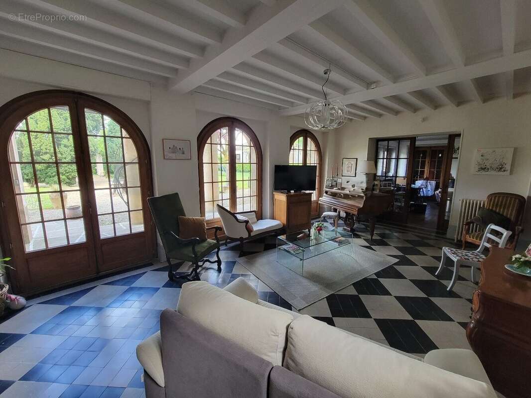 Maison à COGNAC