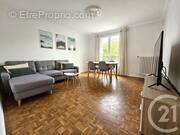 Appartement à SAINT-MAUR-DES-FOSSES