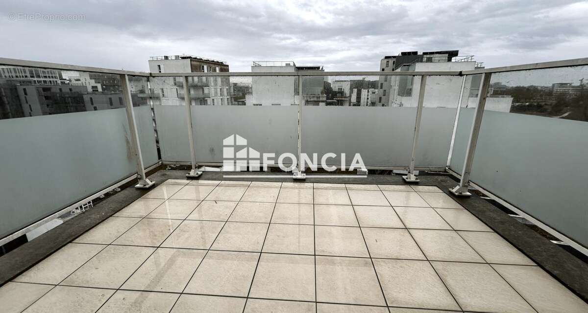 Appartement à BORDEAUX