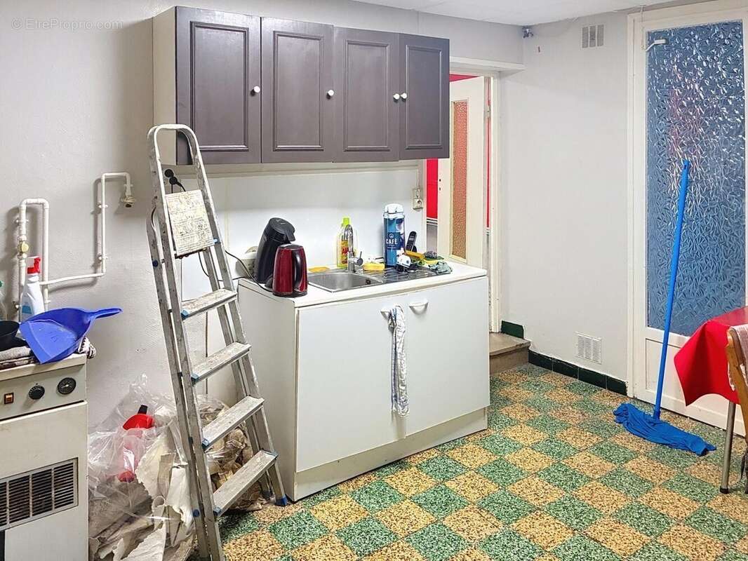 Photo 9 - Commerce à LENS