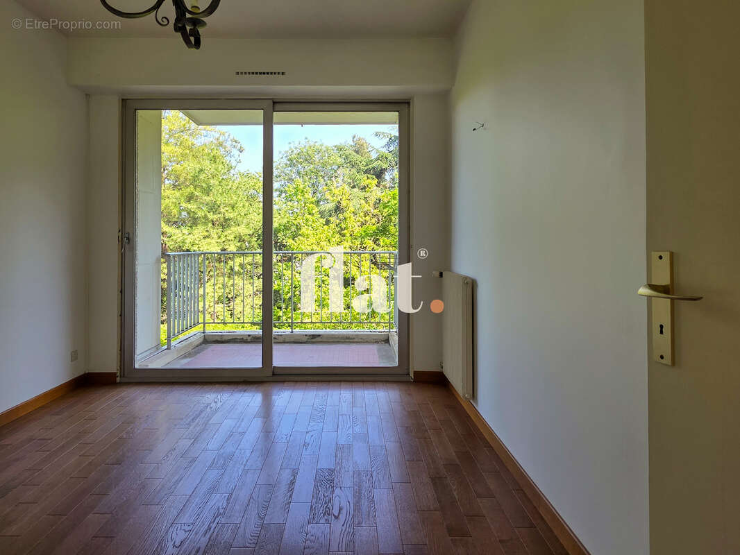 Appartement à SAINT-SEBASTIEN-SUR-LOIRE