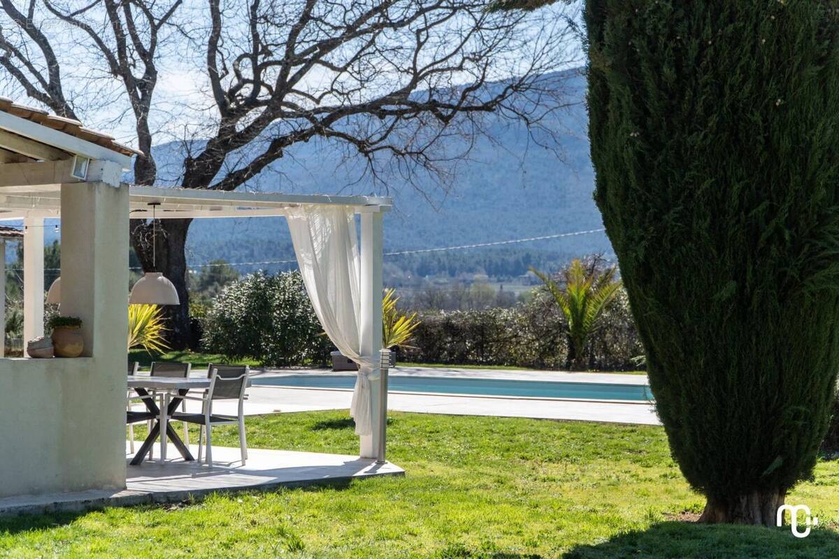 Maison à POURRIERES