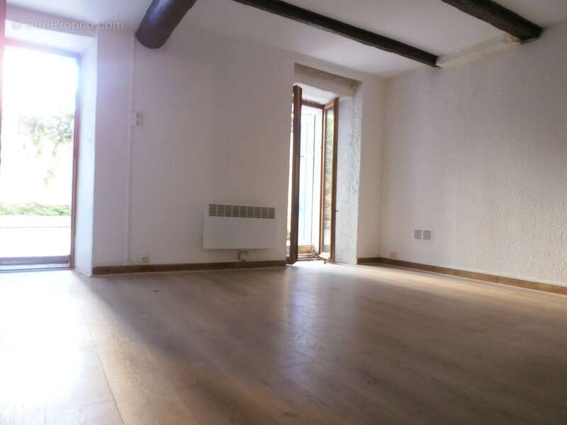 Appartement à MARSEILLE-6E