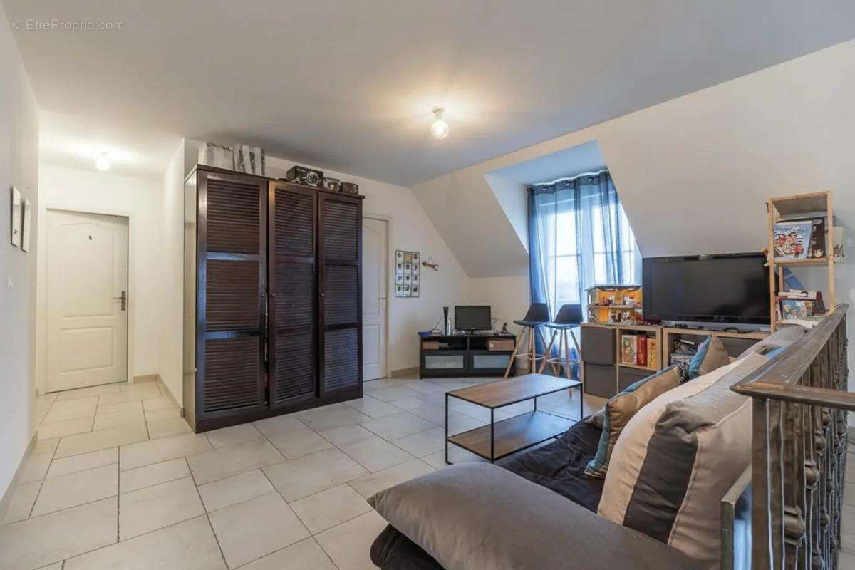 Maison à CORMERAY