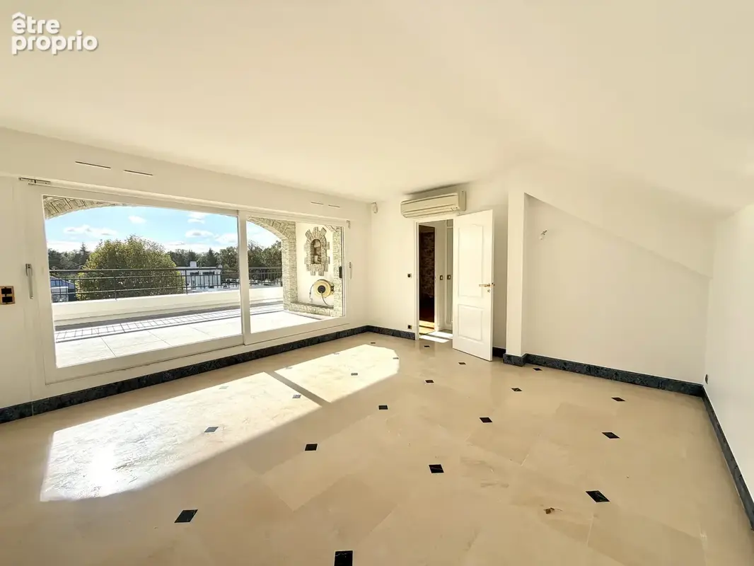 Duplex dernier etage !! 6 pieces 193m2 + terrasse 35m2 + balcon 6m2 + cave + parking - photo 10