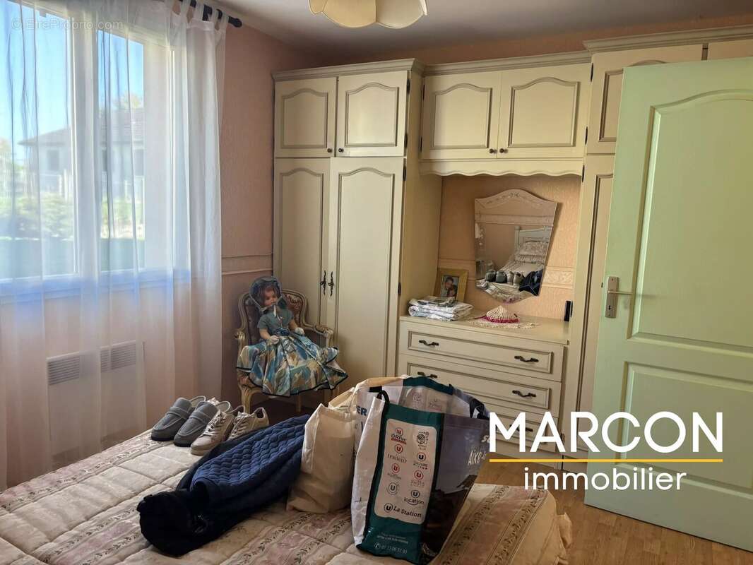 Maison à SAINT-PIERRE-DE-FURSAC