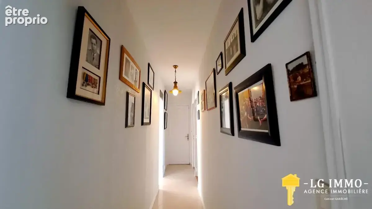 Maison familiale de 174 m2 , belles prestations , idéalement située. - photo 12