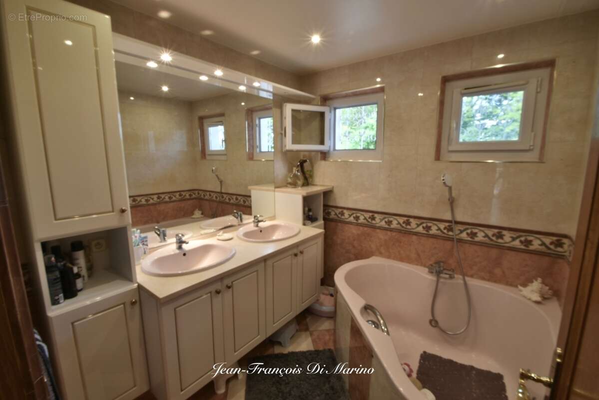 Maison à vendre 11 pièces LULLY (74) - photo 19