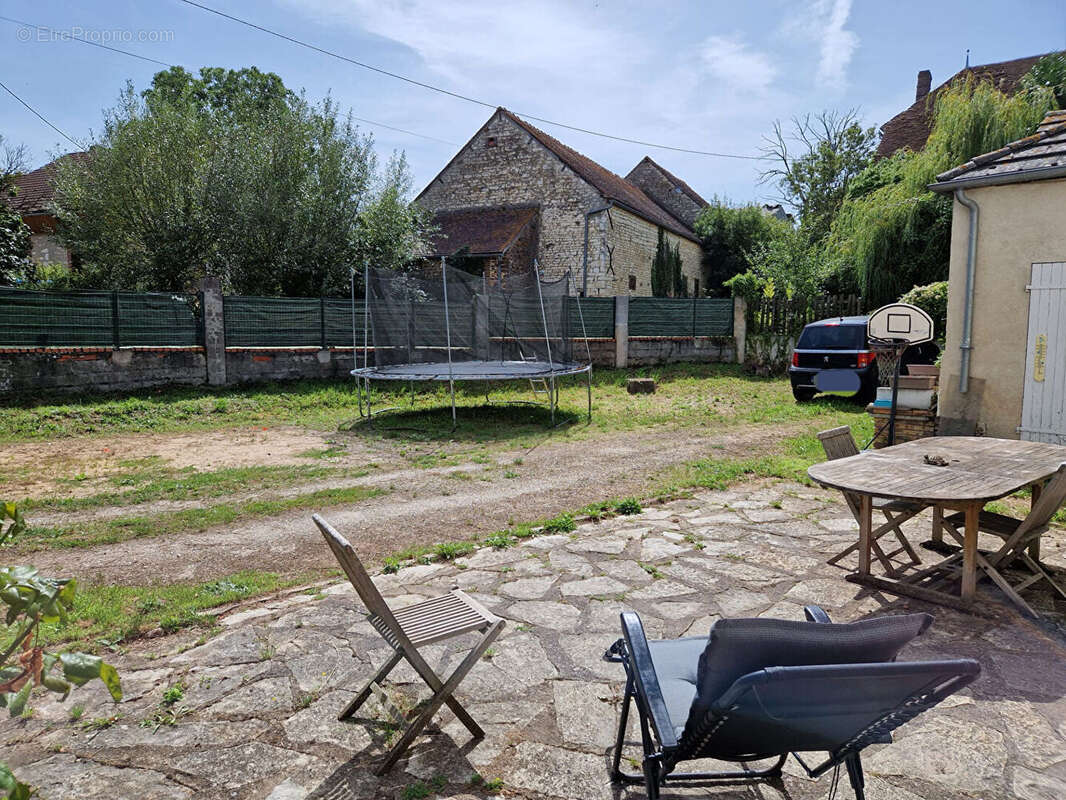 Maison à POURRAIN