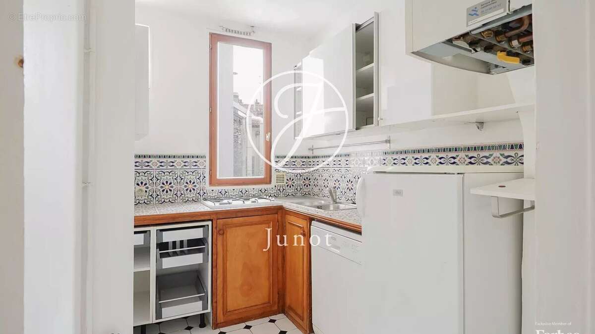 Appartement à PARIS-18E