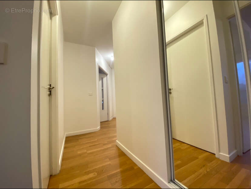 Appartement à SURESNES