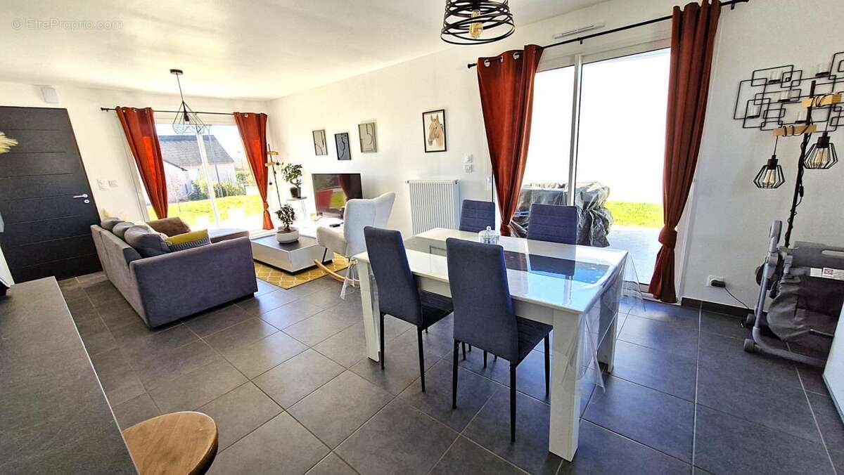 Maison à LA HARMOYE