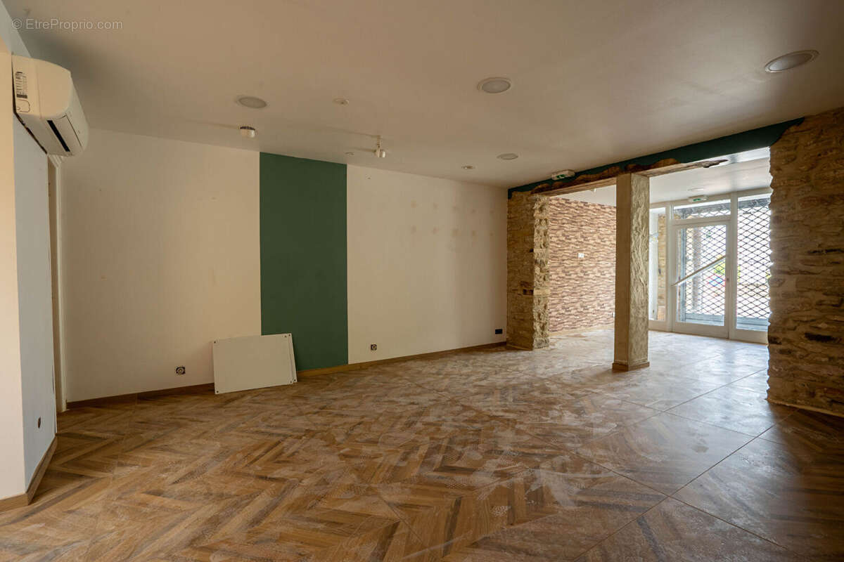 A vendre à Melgven - Local commercial 76m² - photo 7