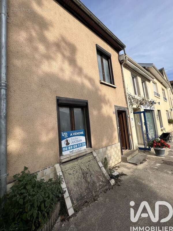 Photo 2 - Maison à SOMMEVOIRE
