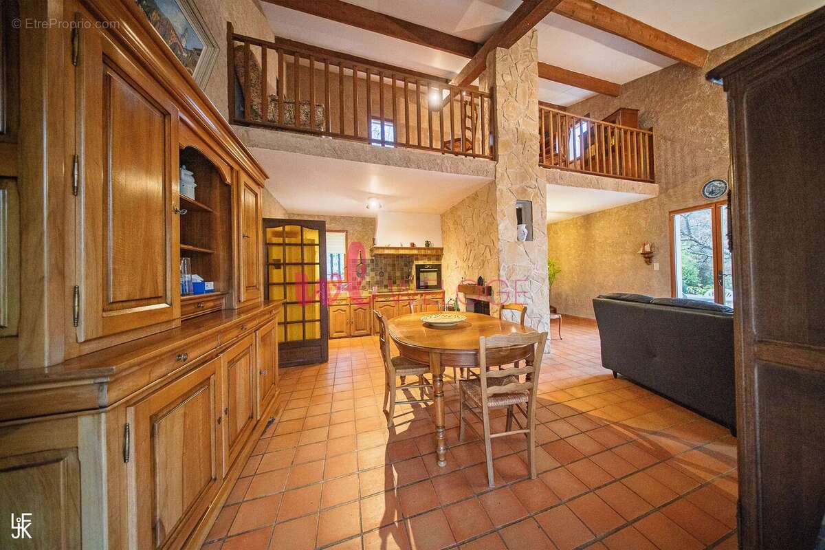 Maison à ROUMOULES