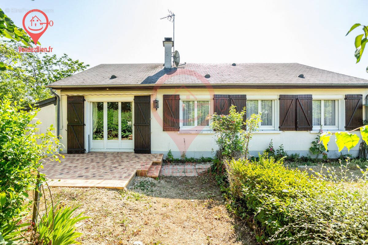 Maison à SAINT-DOULCHARD