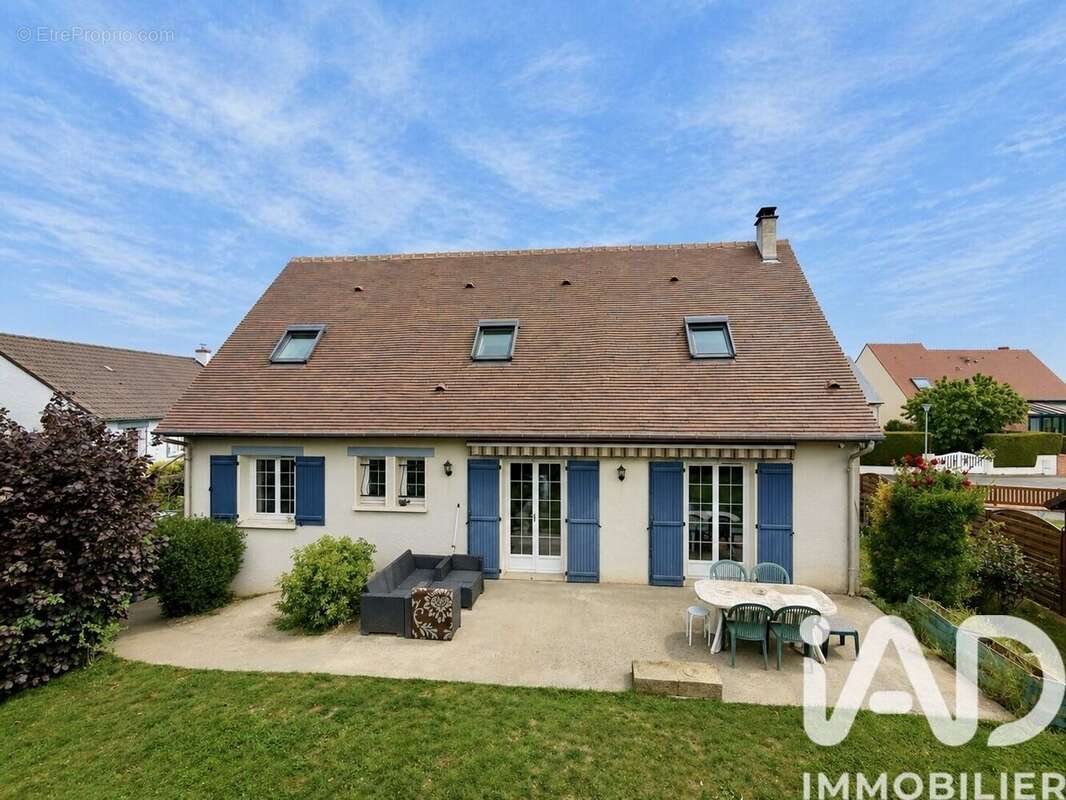 Photo 2 - Maison à ARTENAY