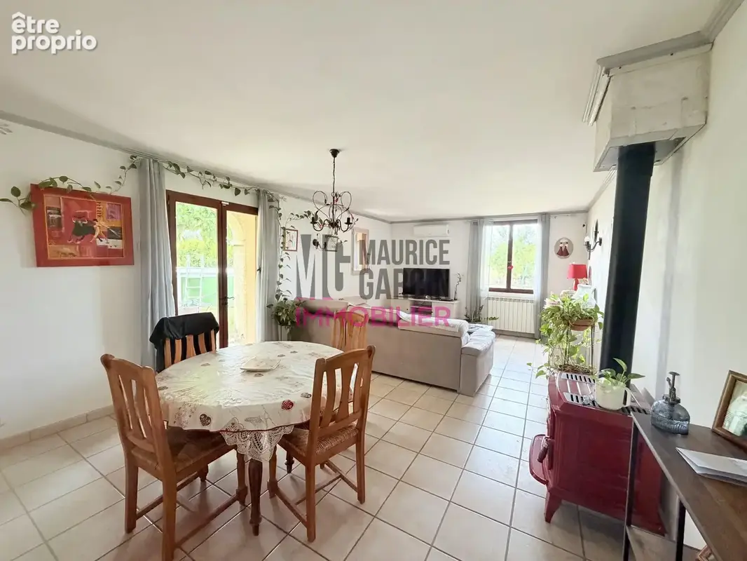 Maison 95 m² à Maillane  - photo 3