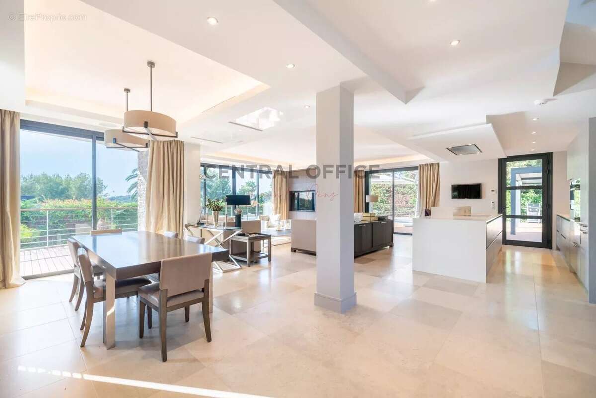 Cap D’Antibes Villa rénovée avec vue mer - photo 6