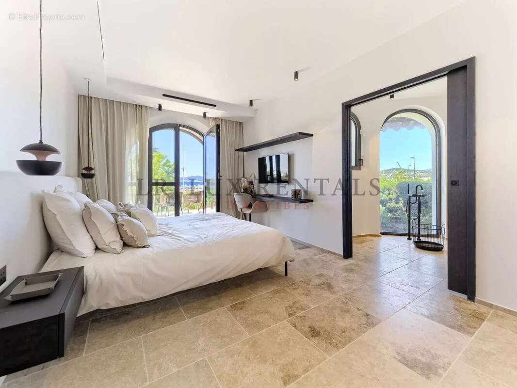 Maison à ANTIBES