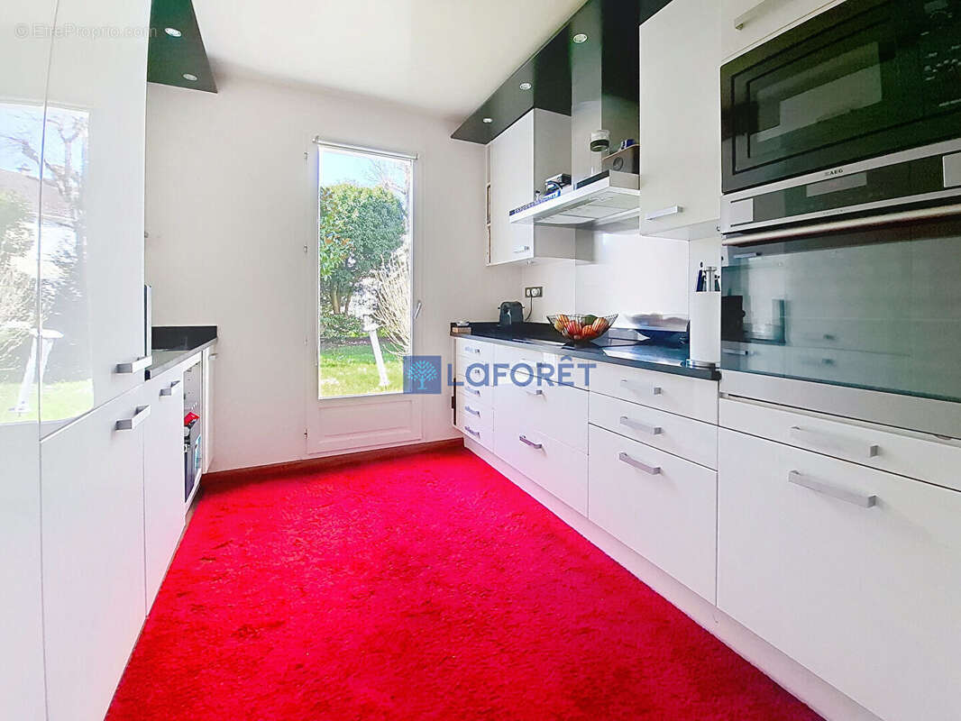 Maison à BAILLY-ROMAINVILLIERS