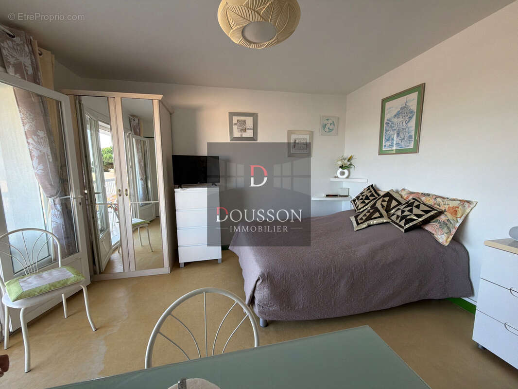 Studio cabine 30 m  avec terrasse de 12.70 m2, vue mer   BOUCANET - photo 7