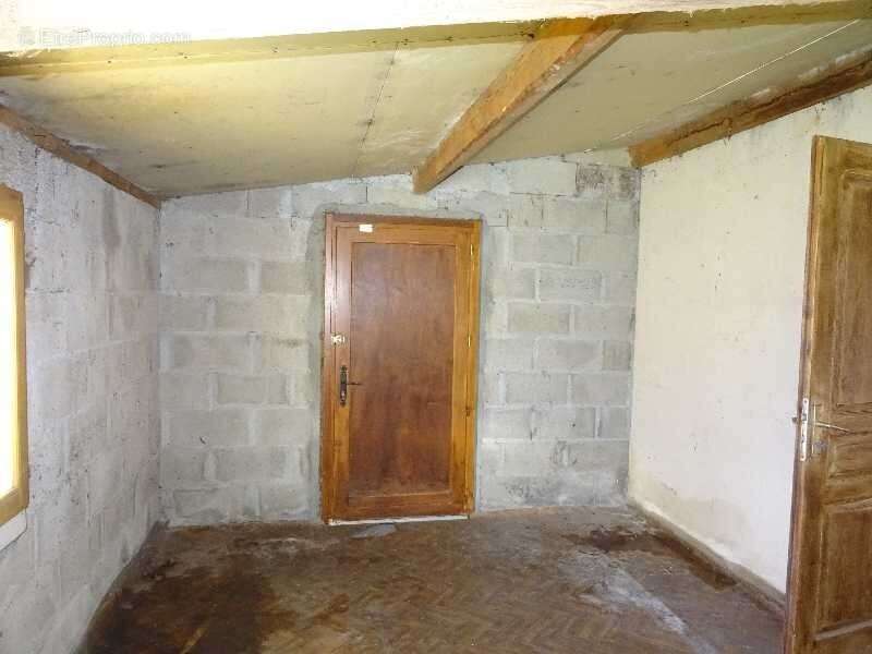 Maison à VERNEUIL-SUR-VIENNE