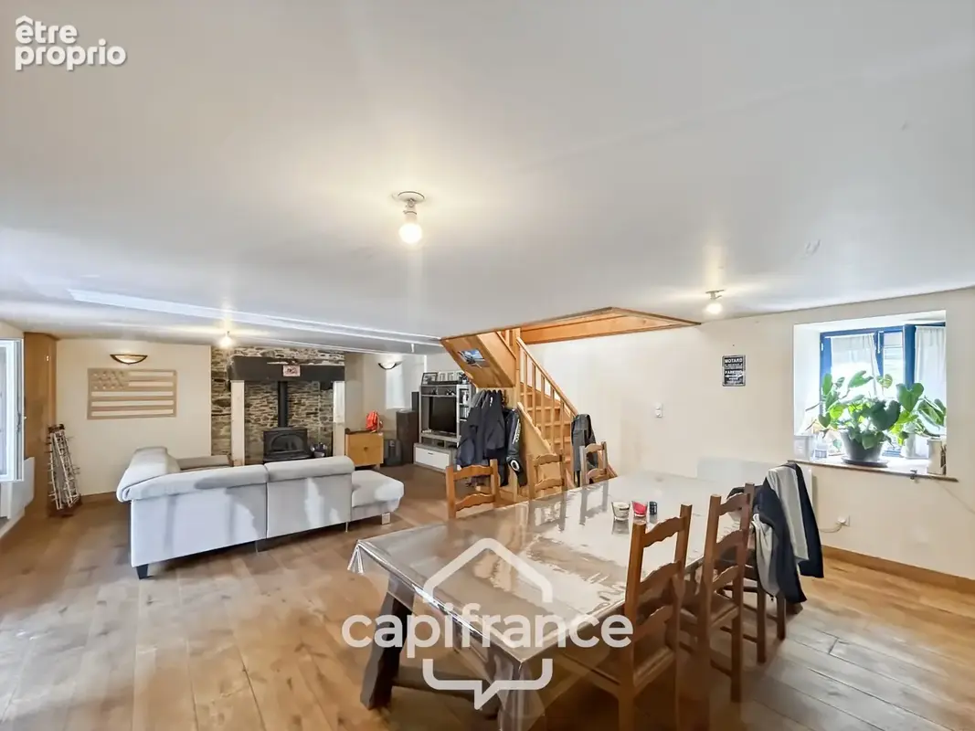 Longère – 90,6 m² habitables – 2 chambres – terrain de 840 m² – garage, carport et dépendance – potentiel d'agrandissement – cré - photo 4