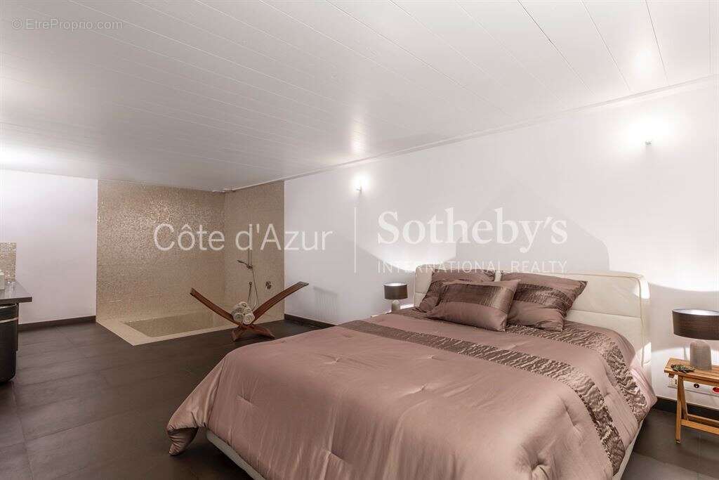 Appartement à BEAUSOLEIL