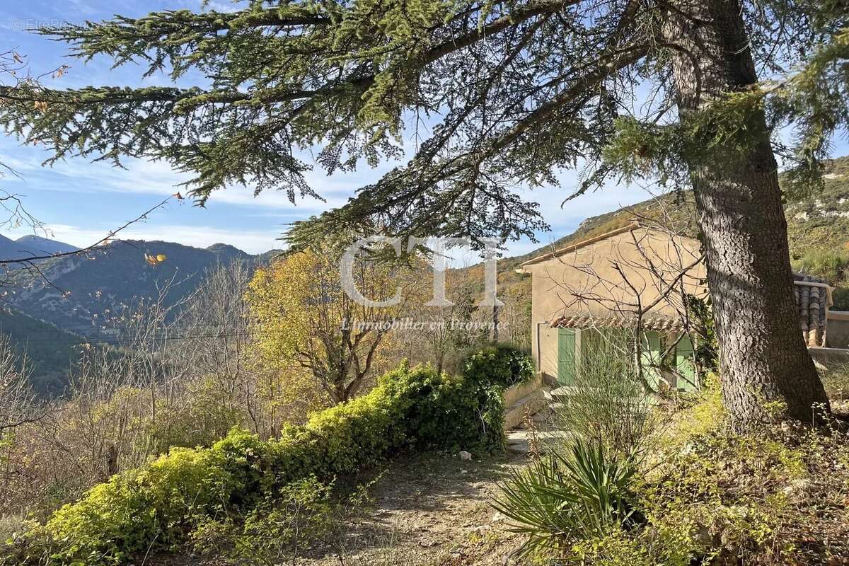 Maison à MONTBRUN-LES-BAINS