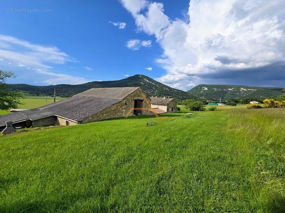 Maison à PONT-DE-BARRET