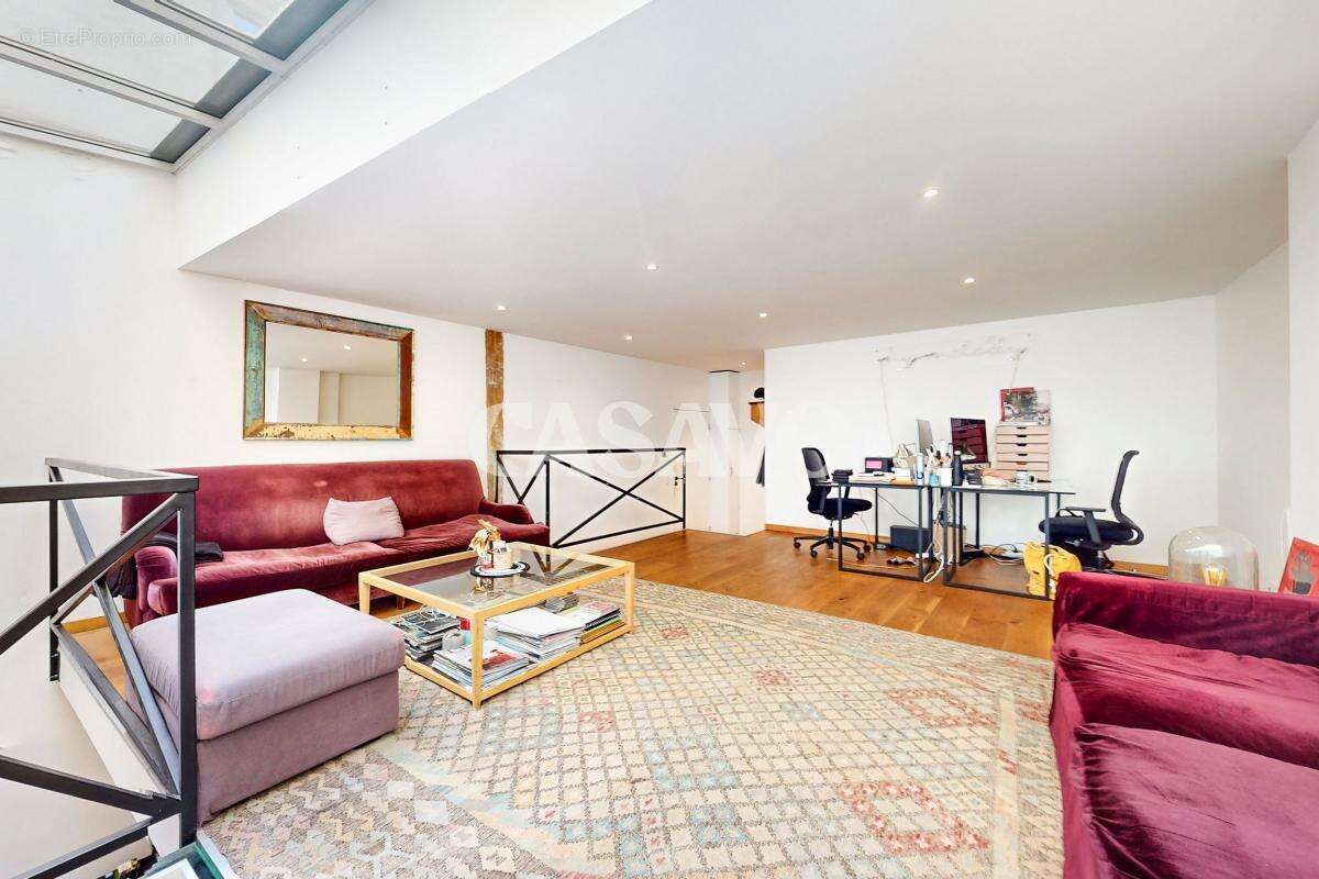 Appartement à PARIS-11E