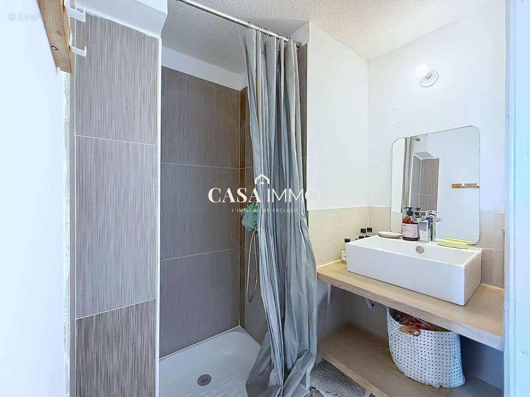 Appartement à CARQUEIRANNE