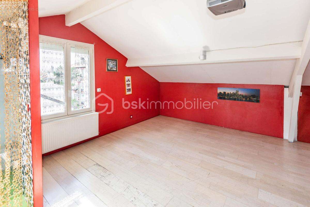 Maison à BOIS-COLOMBES