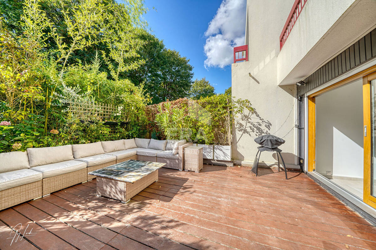 Appartement à VILLE-D&#039;AVRAY