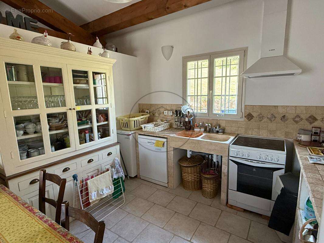 Maison à BARJAC