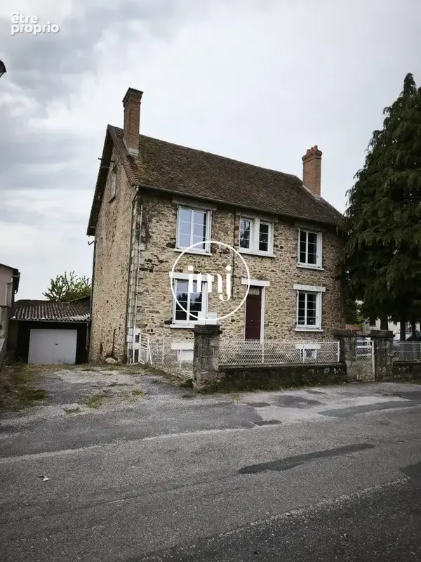 Maison à CHATEAU-CHERVIX