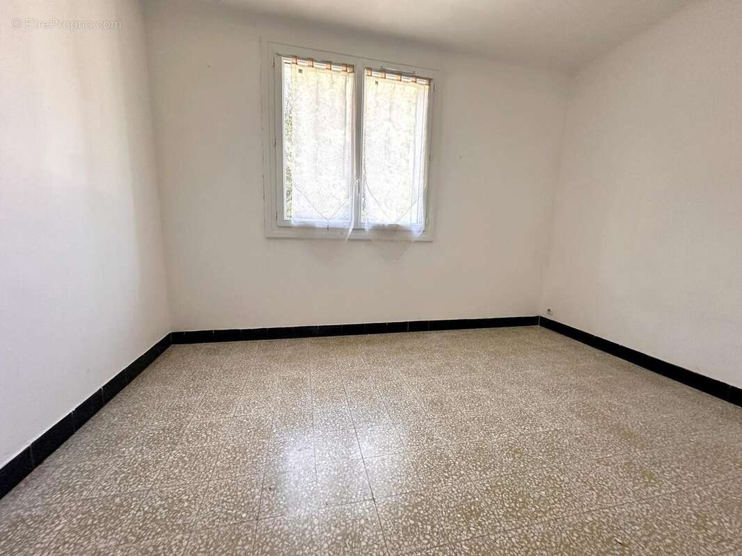 Photo 6 - Appartement à SORGUES