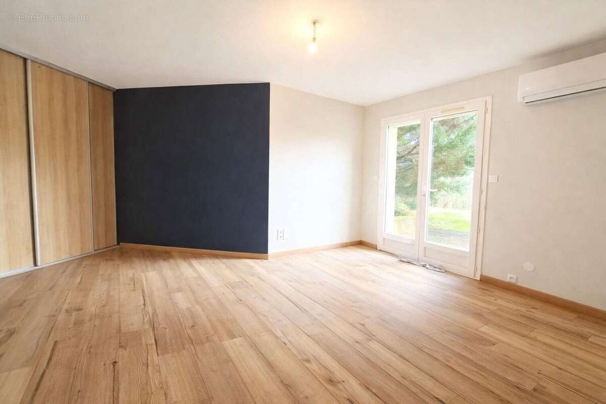 Maison 210 m² à Bourgnac  - photo 9