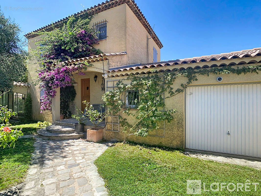 Maison à MARIGNANE