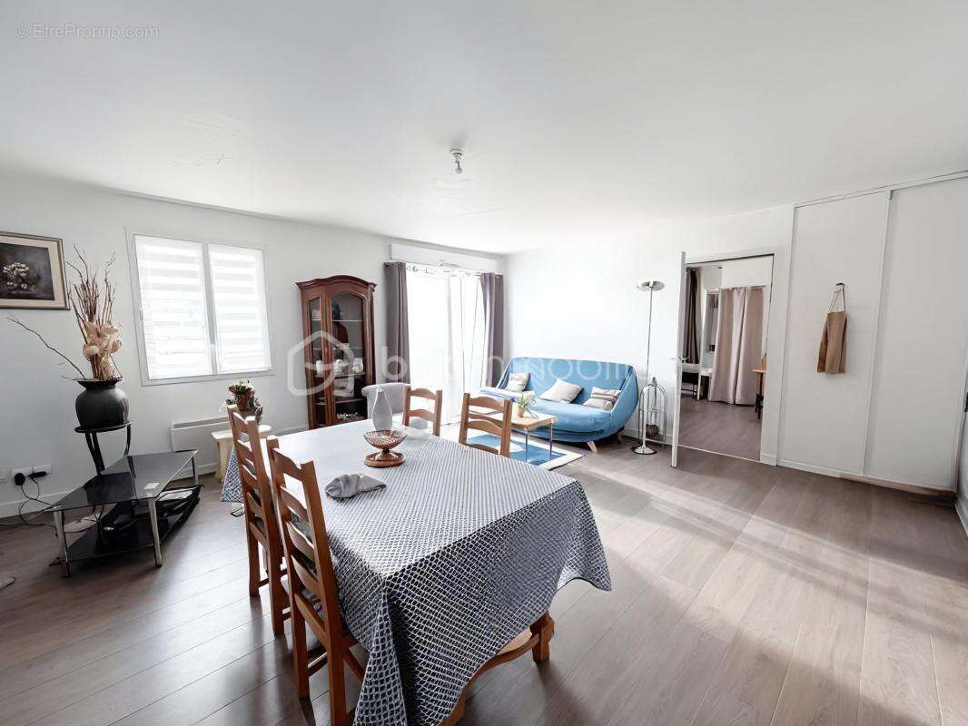 Appartement à VILLEJUST