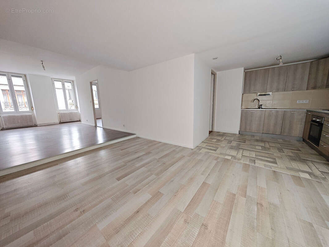 Appartement à LUXEUIL-LES-BAINS