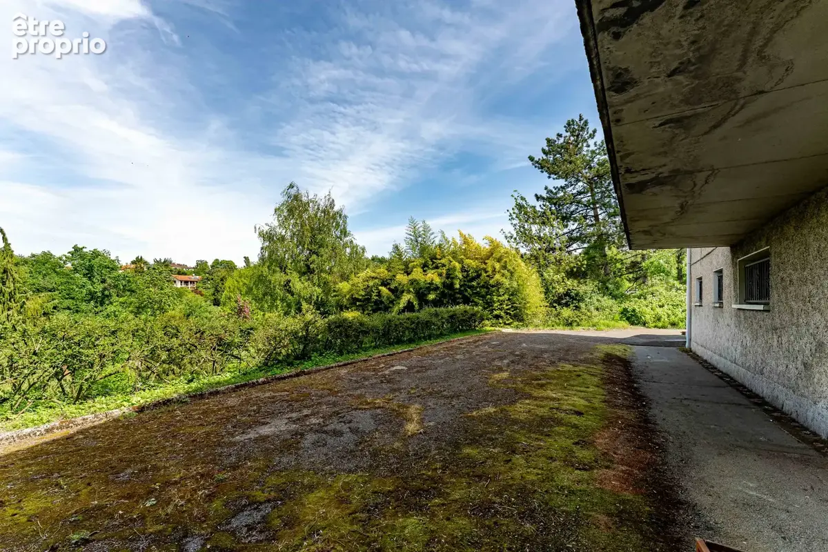 LIMONEST, grande maison de 270 m2 plus sous-sol à rénover sur un terrain de 3185 m2 - photo 19