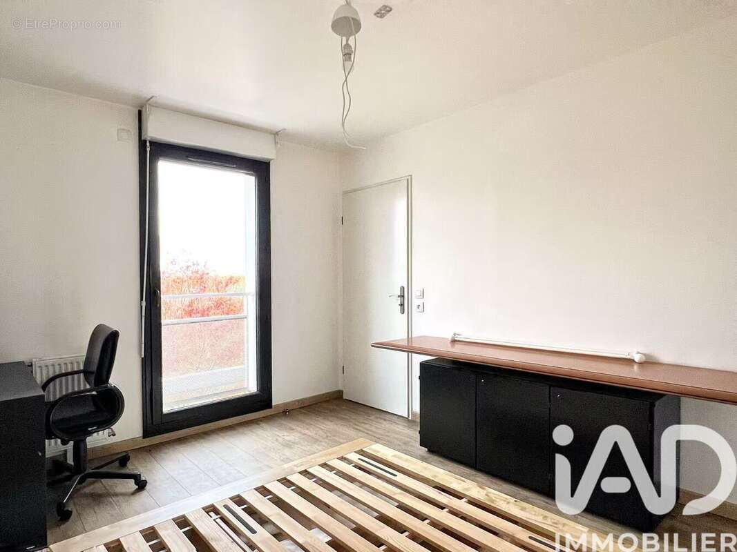 Photo 4 - Appartement à BUSSY-SAINT-GEORGES