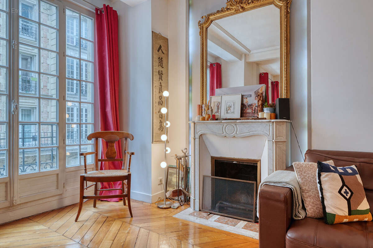 Appartement à PARIS-18E