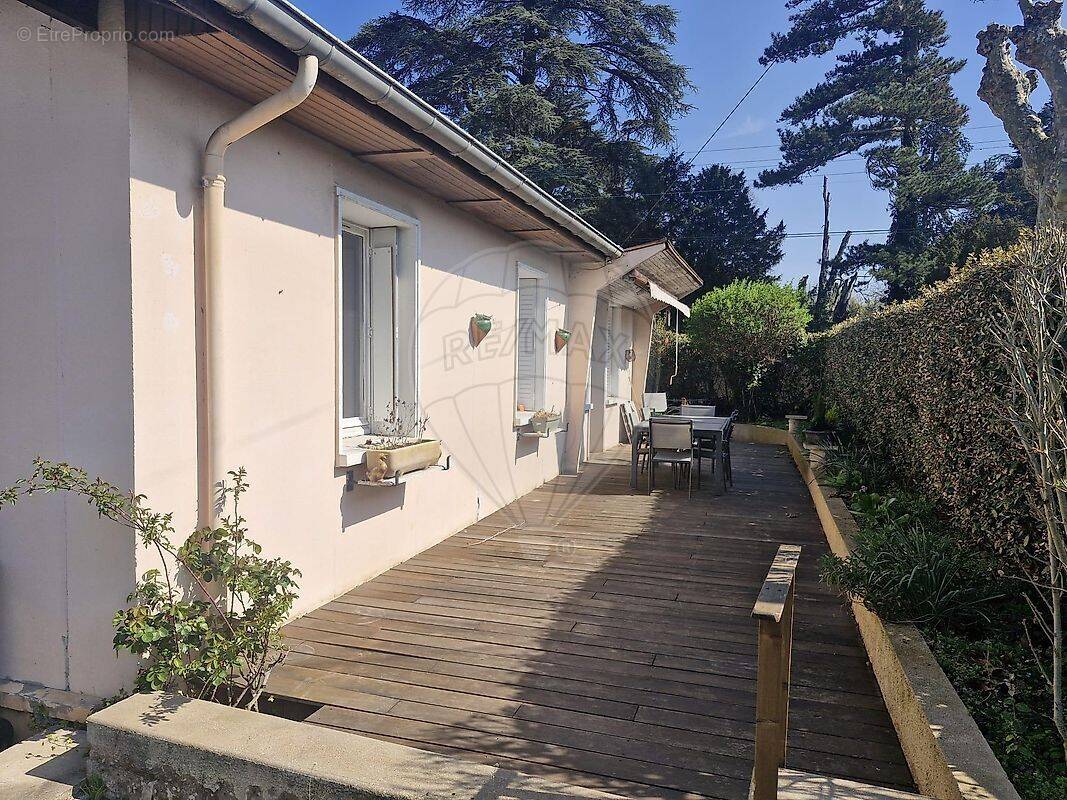 Maison à JASSANS-RIOTTIER